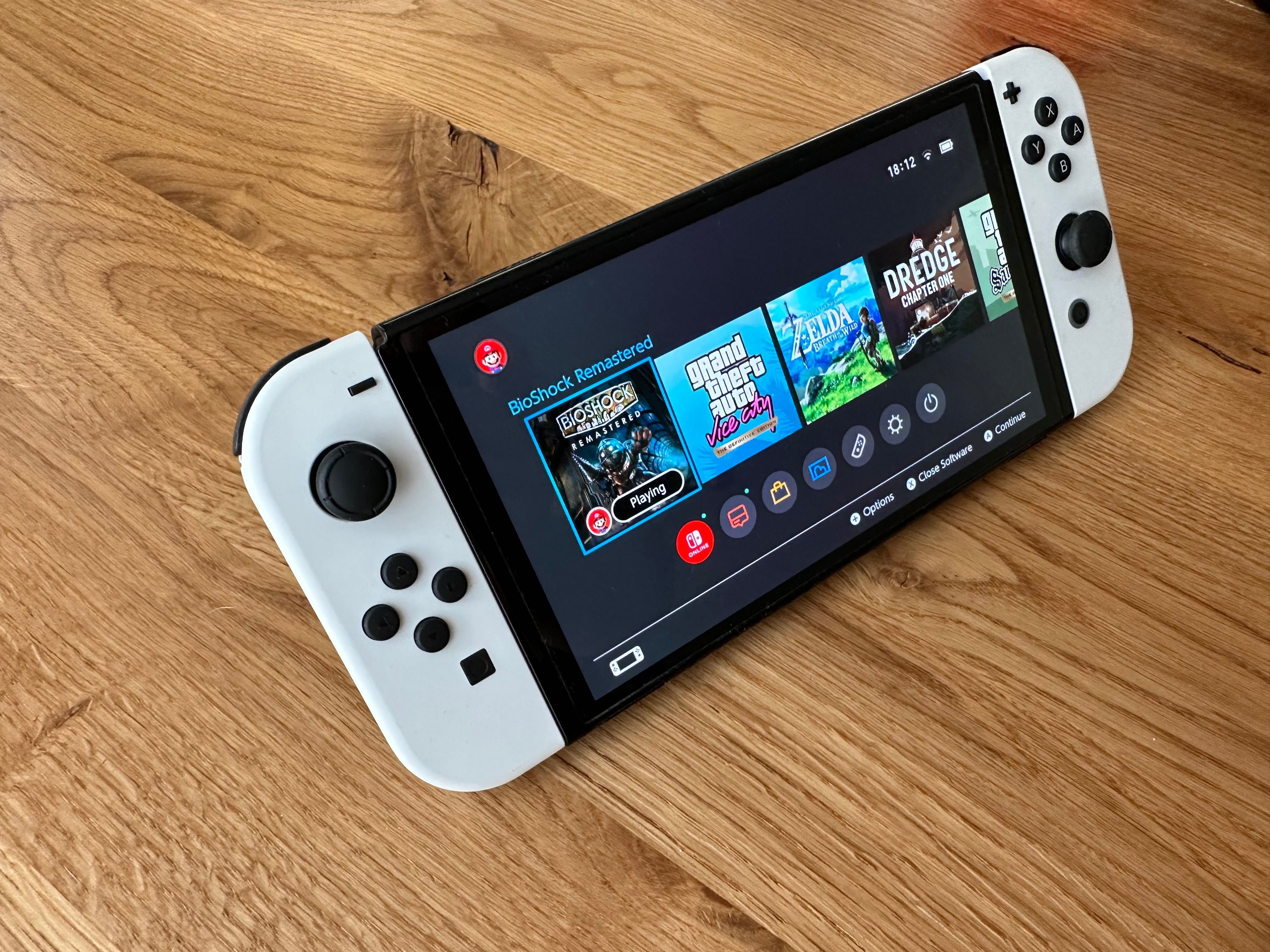 Nintendo Switch OLED, kompletny zestaw