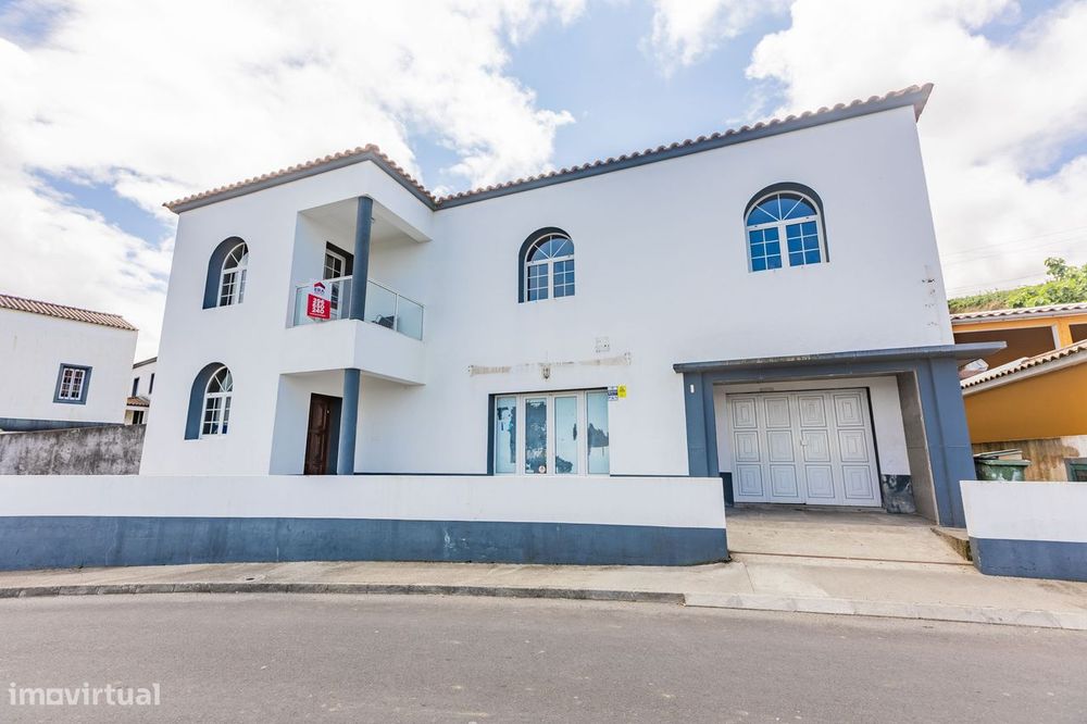 Prédio 3 quartos - Santa Bárbara