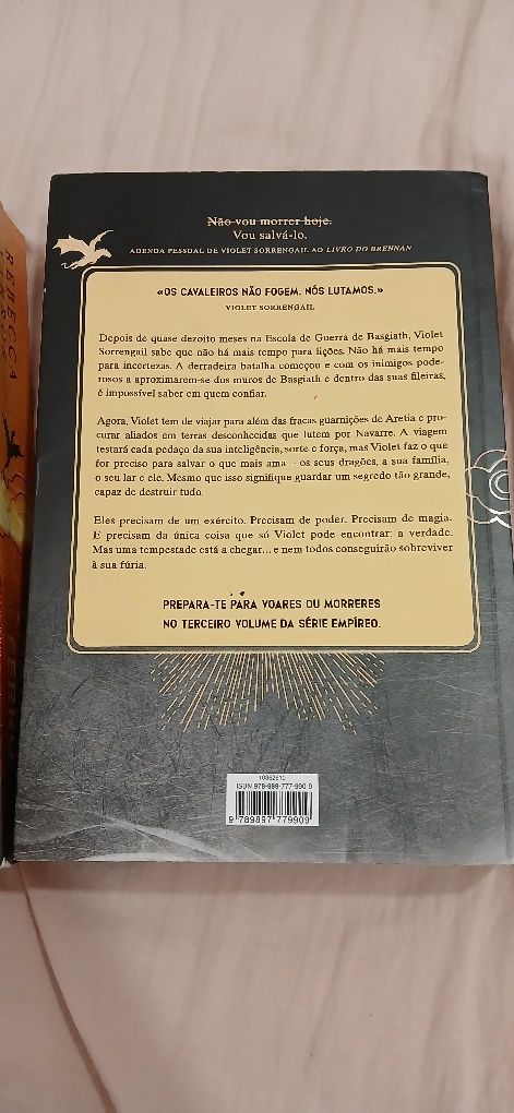 Volume 1 e 2 da sagua A QUARTA ASA