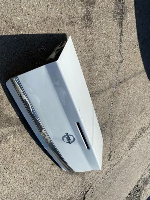 Крышка багажника Opel Vectra C седан