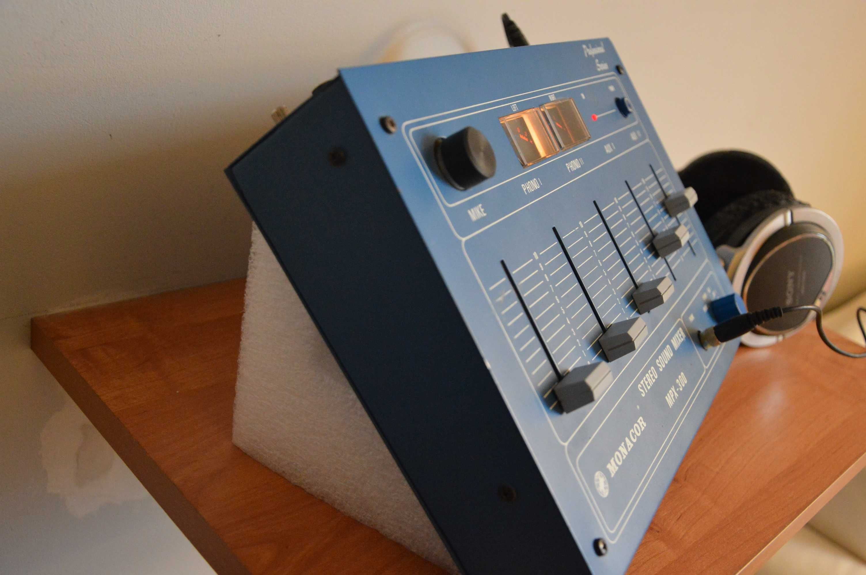 Monacor MPX 300-mały mixer analogowy UV