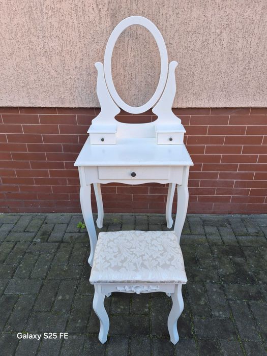 Toaletka dla dziewczynki drewno