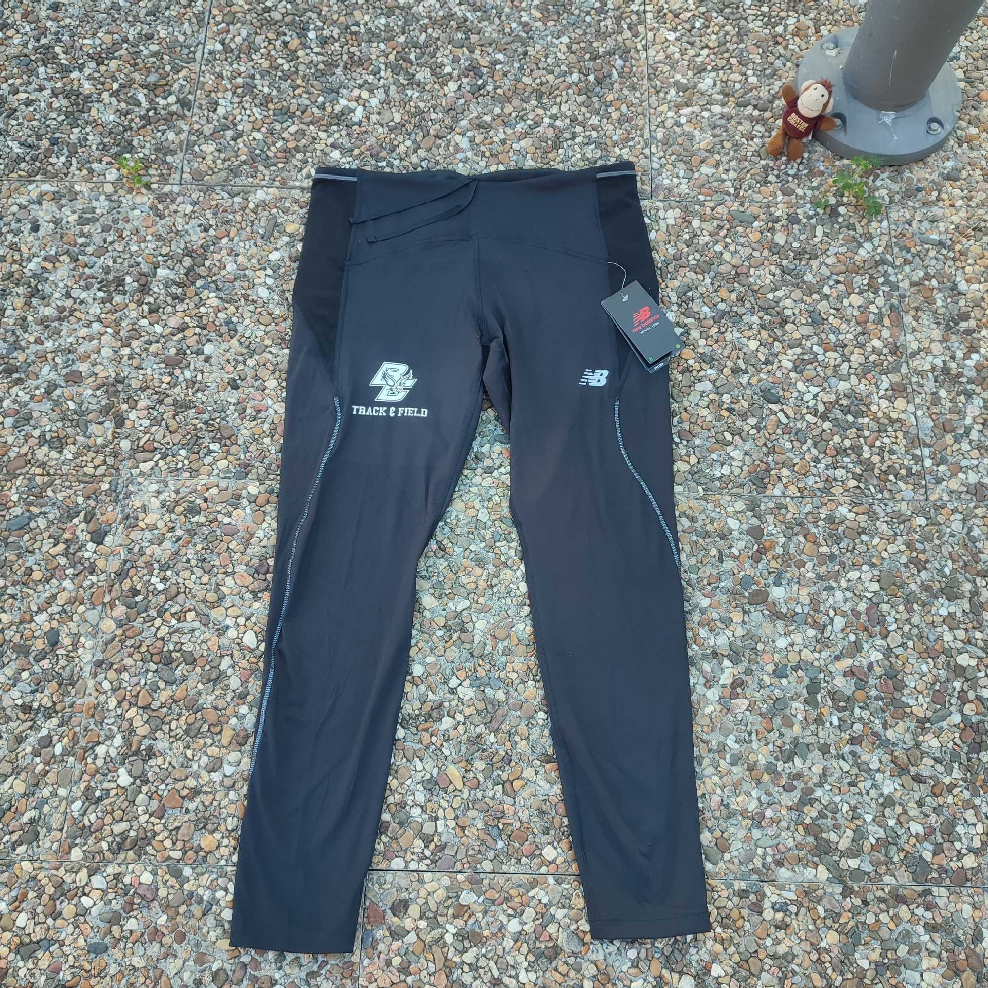 New Balance Leggings de Corrida Track & Field Pretos Elásticos
