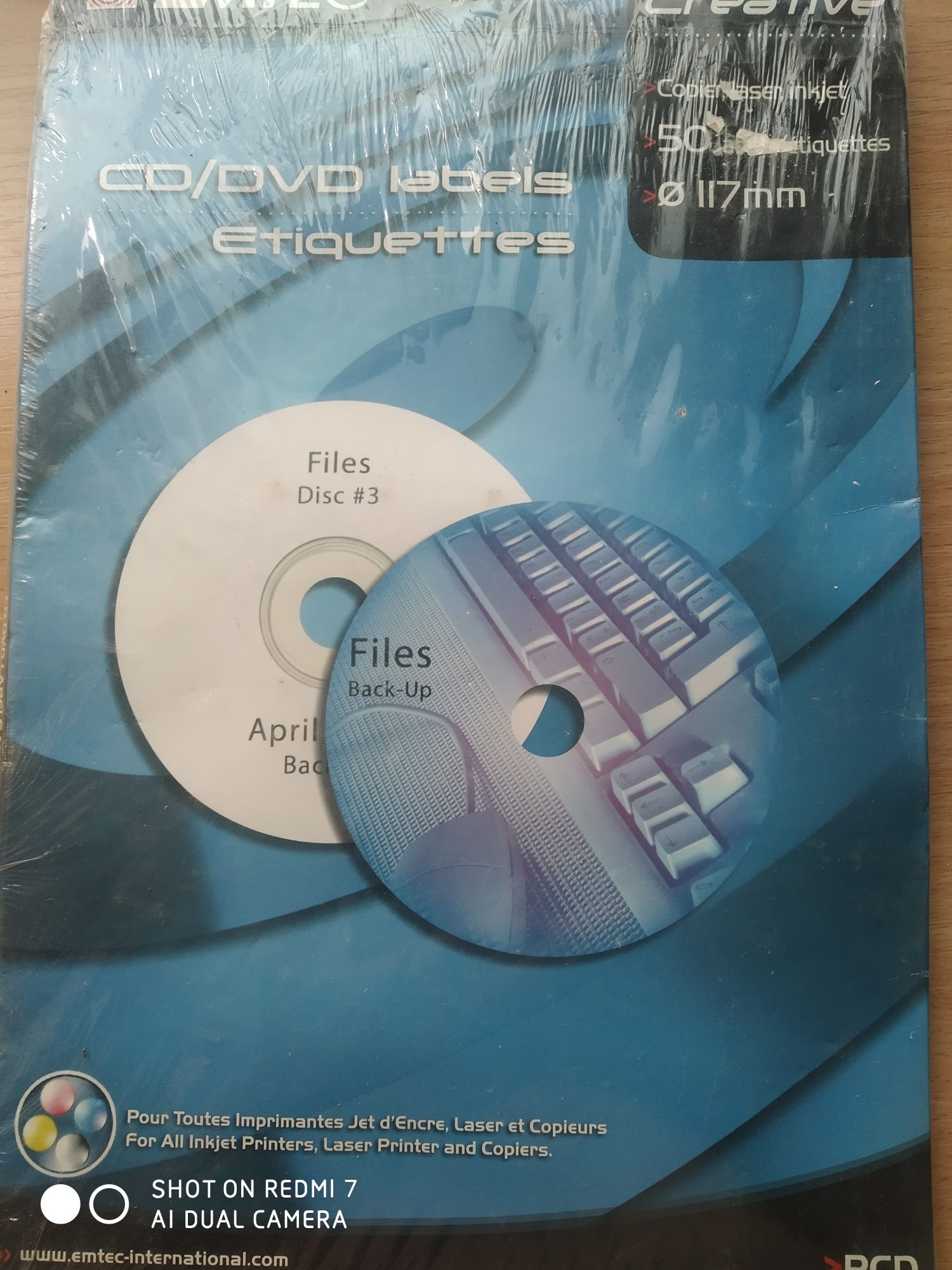 Продам наклейки на CD DVD диски EMTEC.