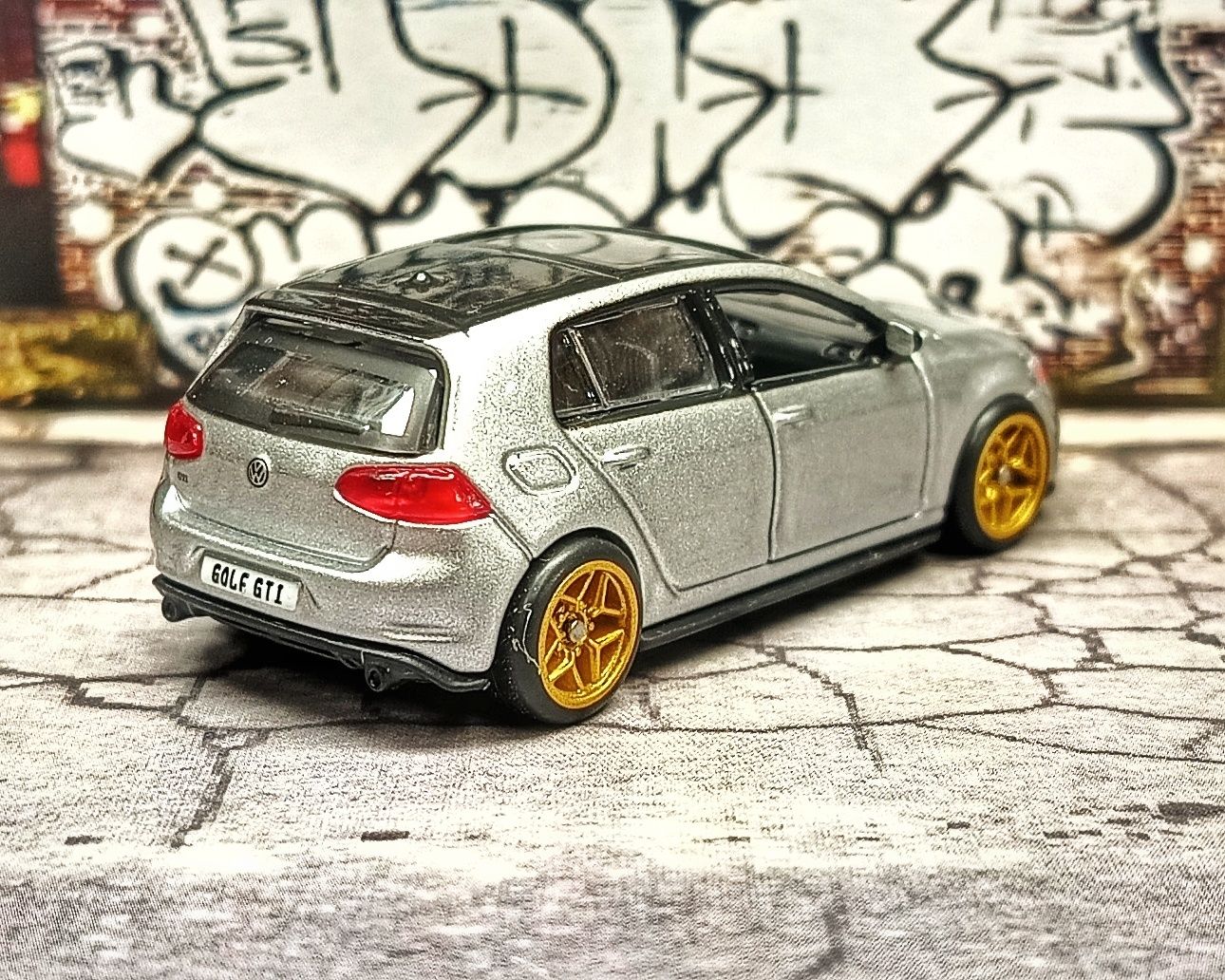 Model Volkswagen Golf MK7 GTi Bburago