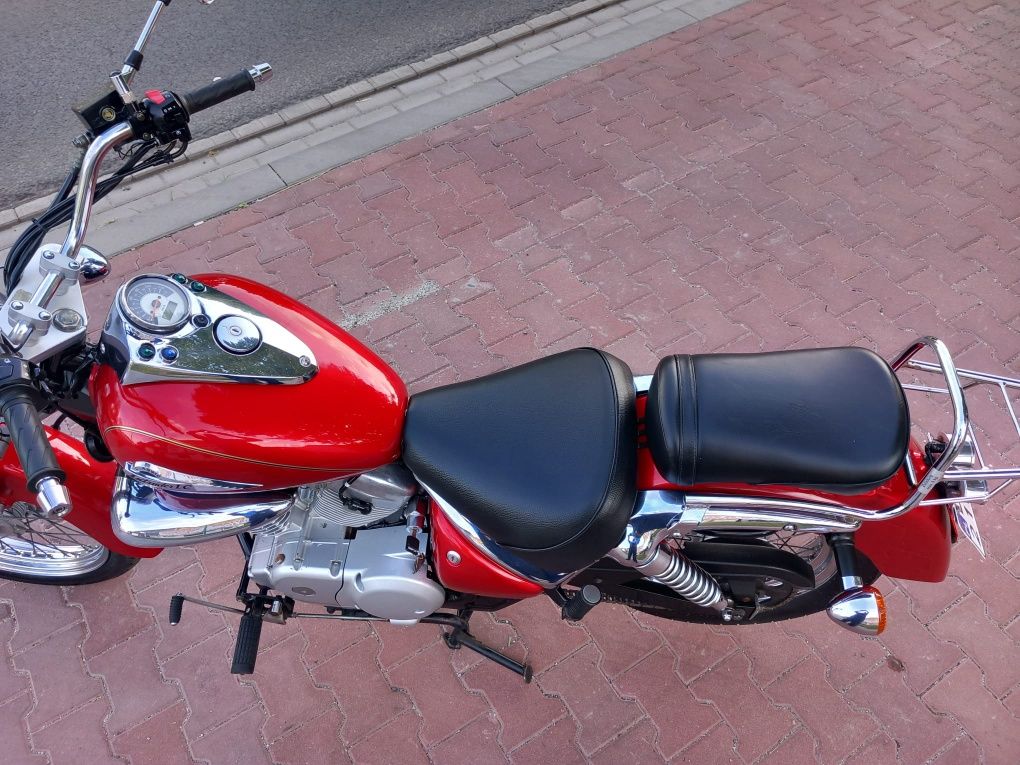 Suzuki intruder Vl 125 cm3 kat. B