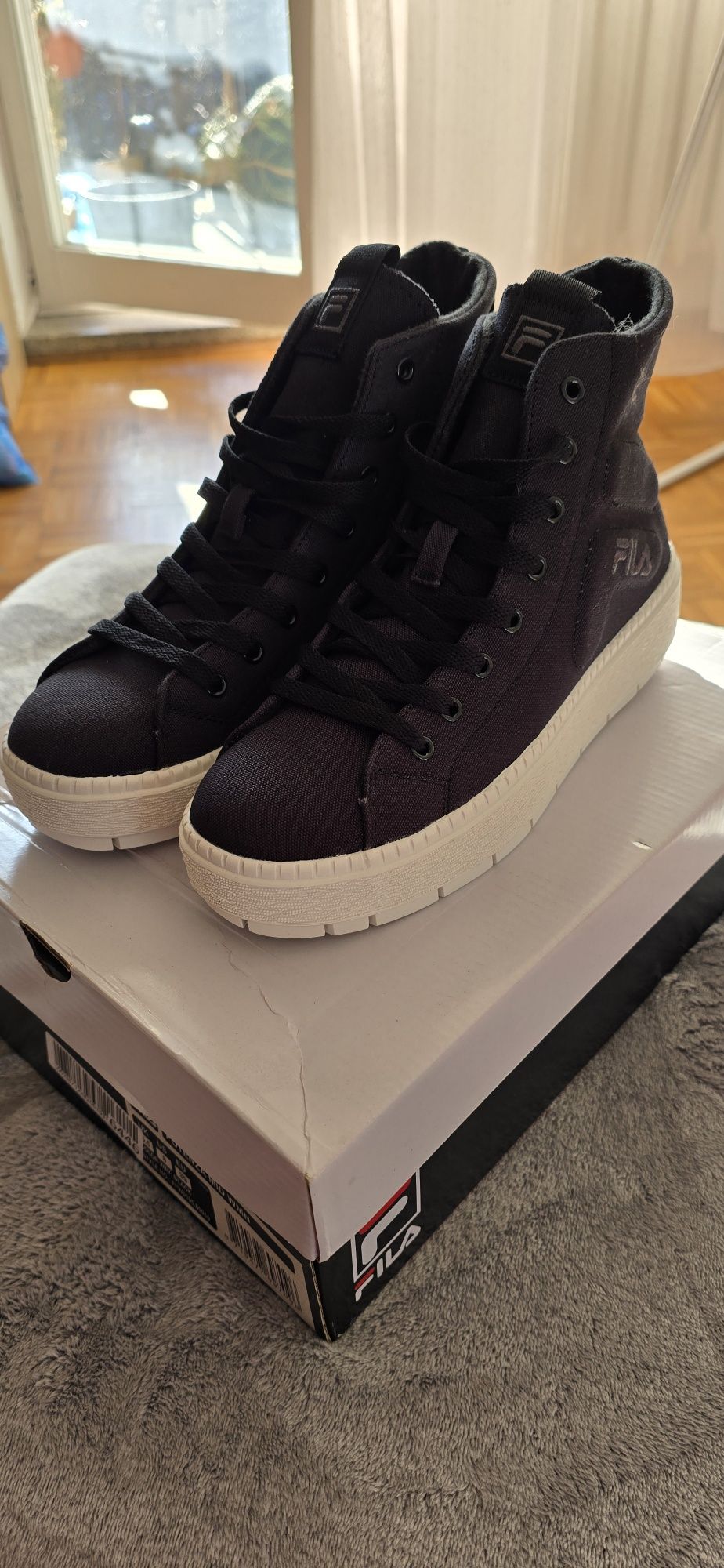 Buty FILA r. 39 nowe
