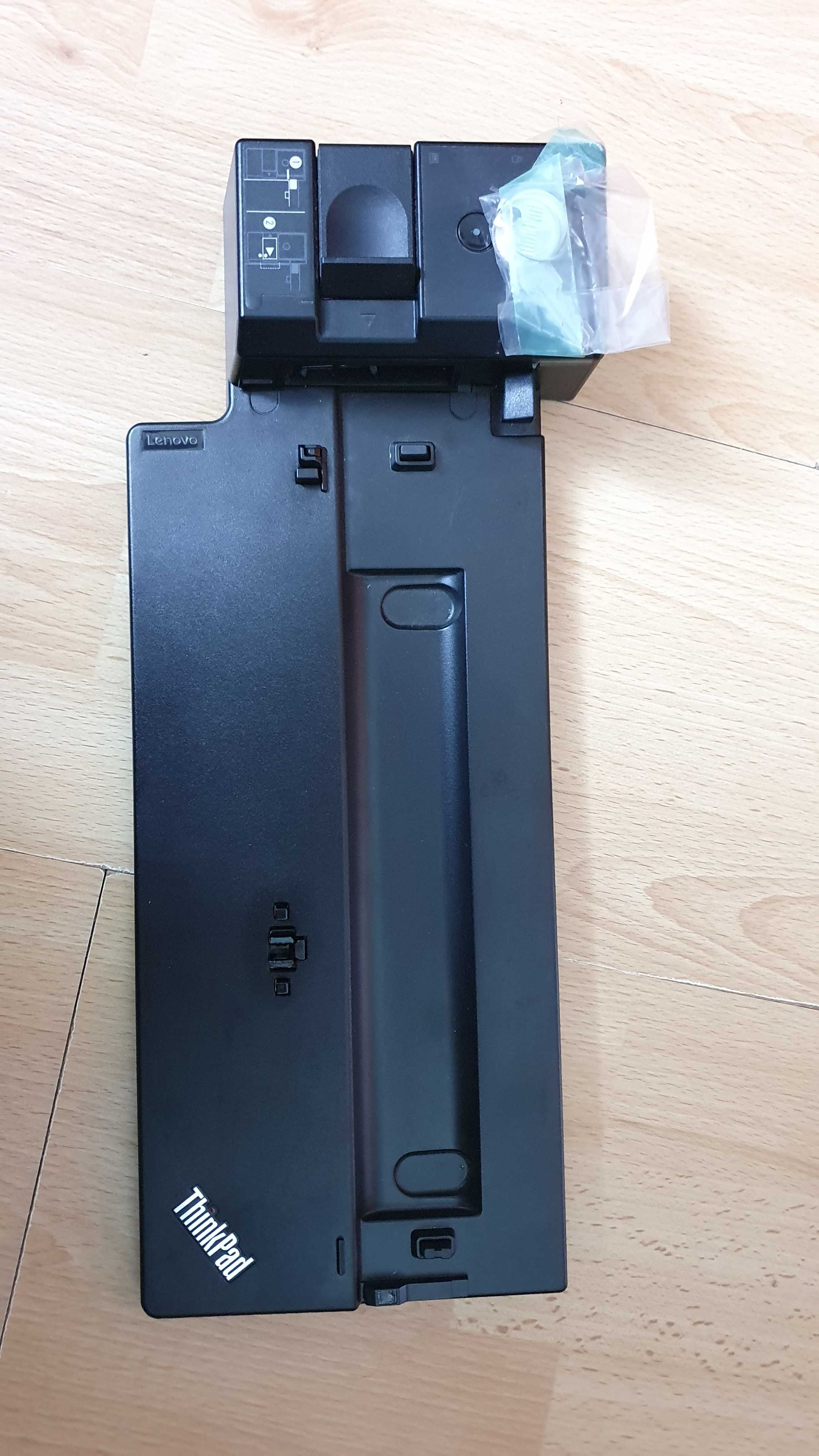 Laptop Lenovo Intel core i5/8gb/1tb/win11 + stacja dokująca+nowa torba