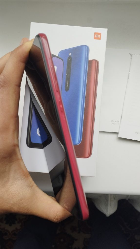 Продам Xiaomi redmi 8 4/64ГБ