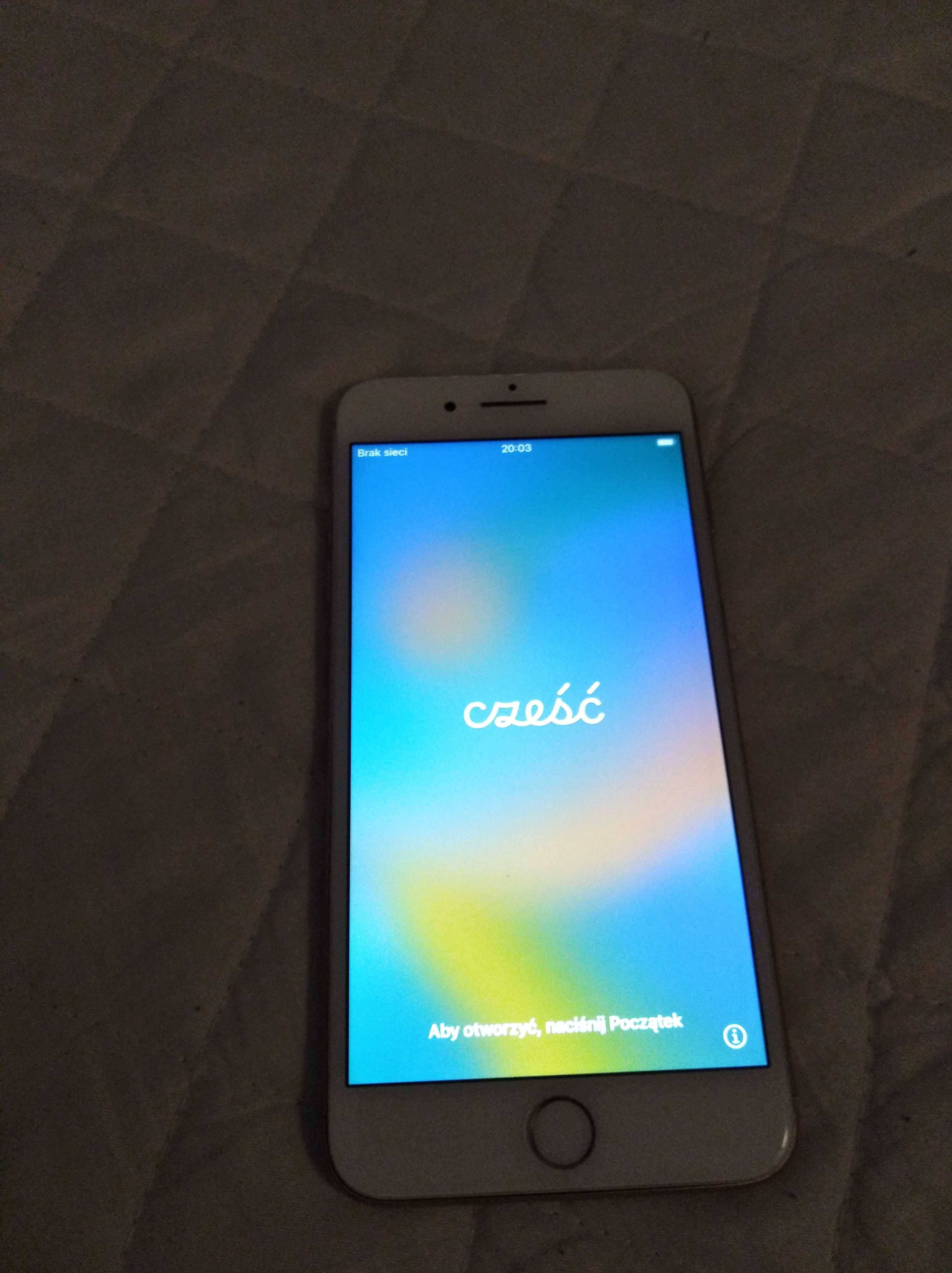 Ładny Iphone 8 Plus Nowa bateria 100%
