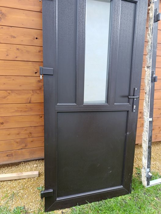 Drzwi wejsciowe z demontażu