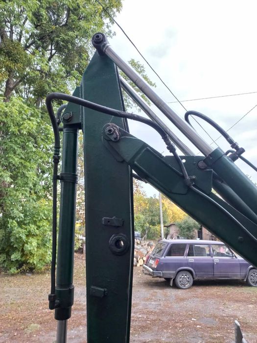 Екскаватор   юмз