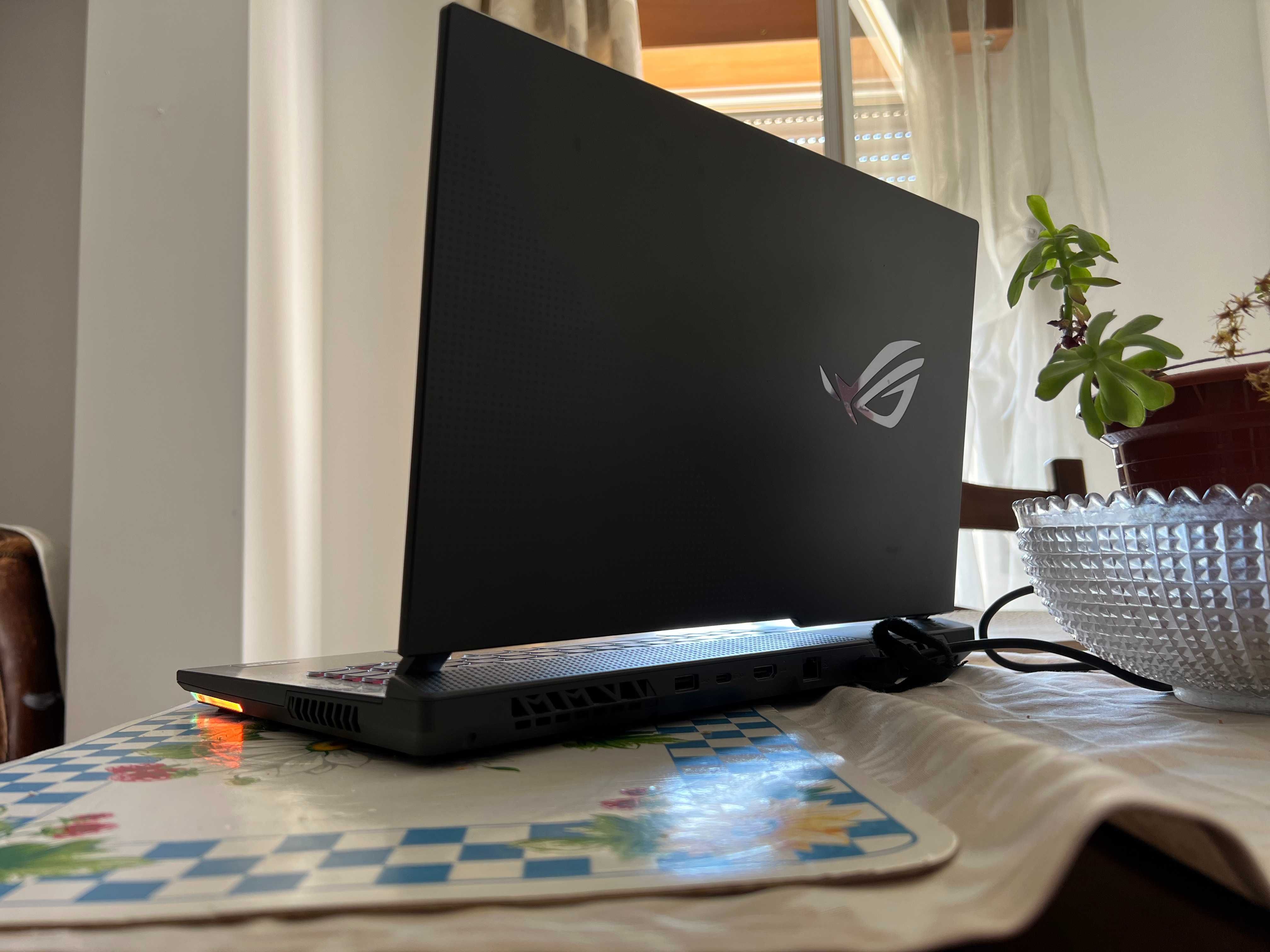 Asus ROG STRIX G15, Ryzen 9 5900HX, RTX 3070, 32Gb RAM