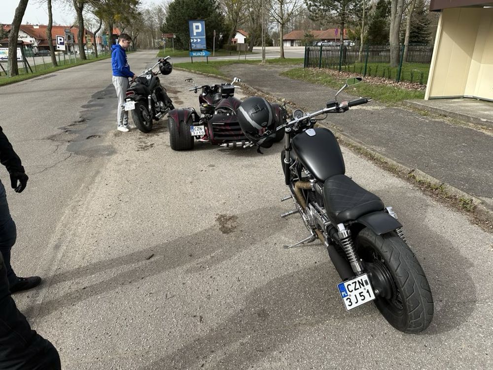 Suzuki Intruder Vs 800 Bobber