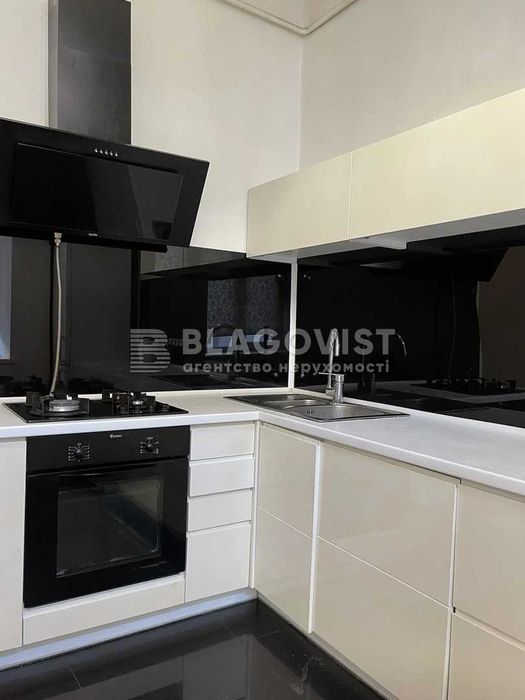 Антоновича Володимира (Горького), 37/13