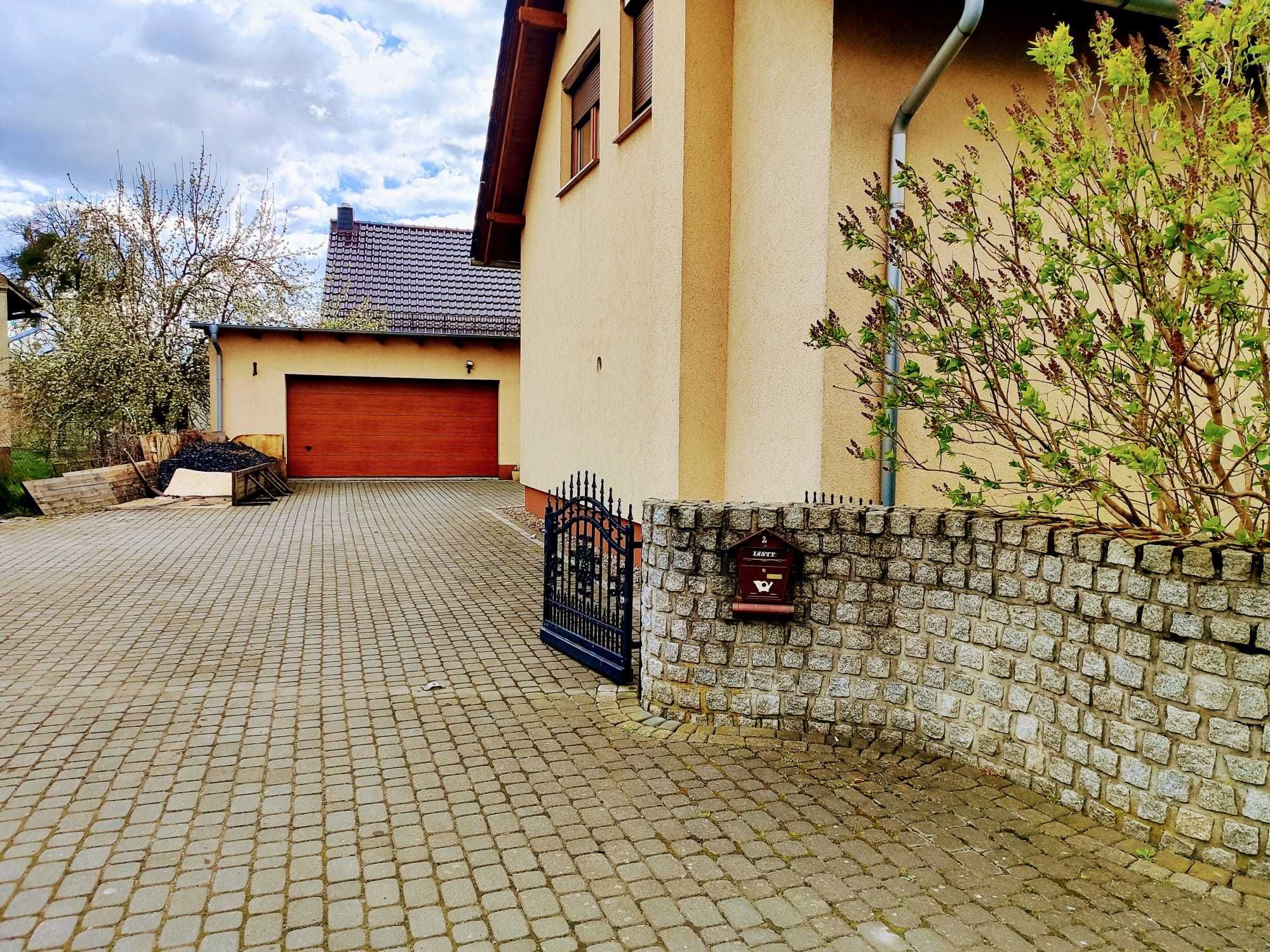 Dom 228m2 + mieszkanie