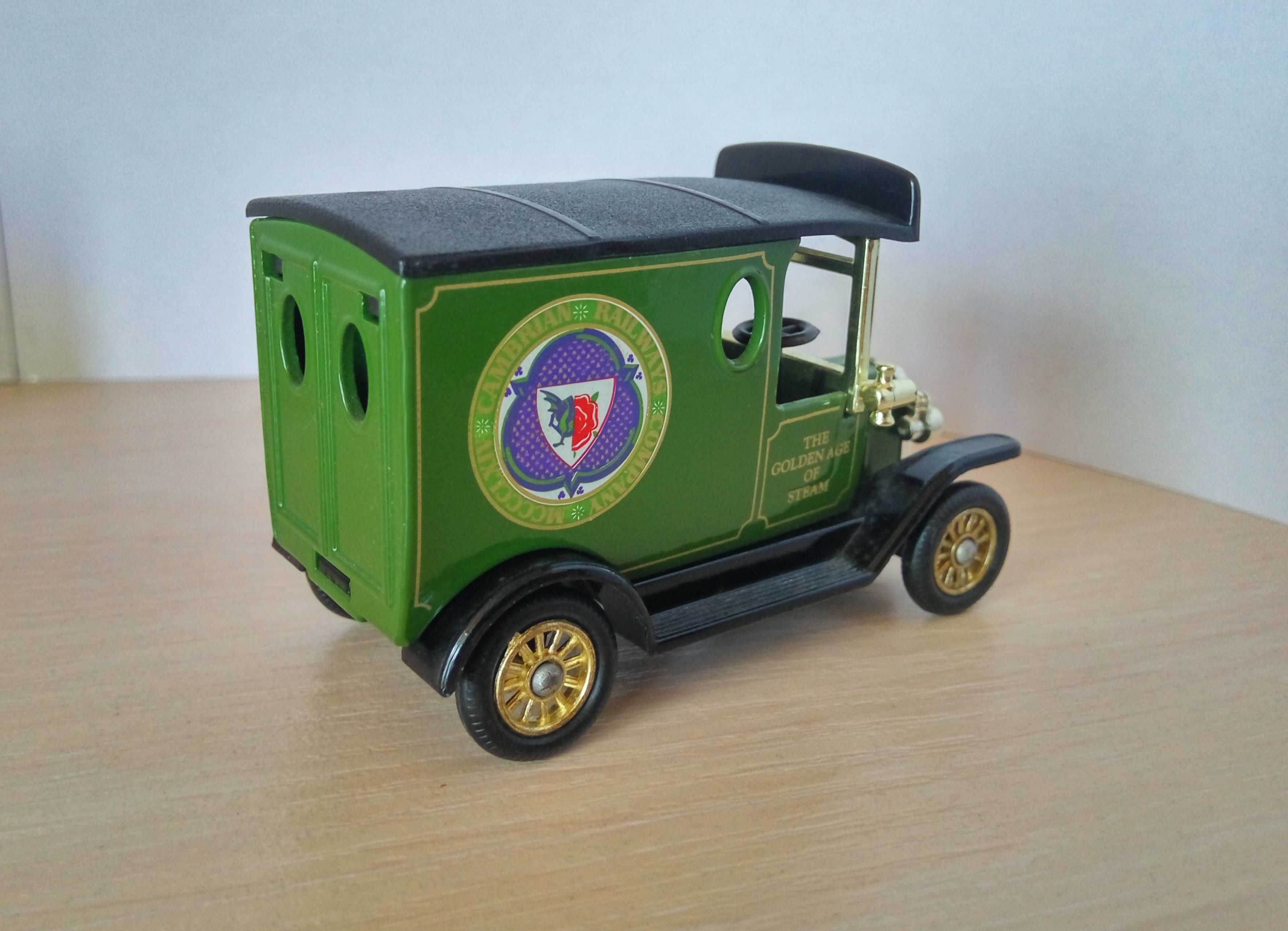 Коллекционные модели Lledo (London) грузовики, фургоны