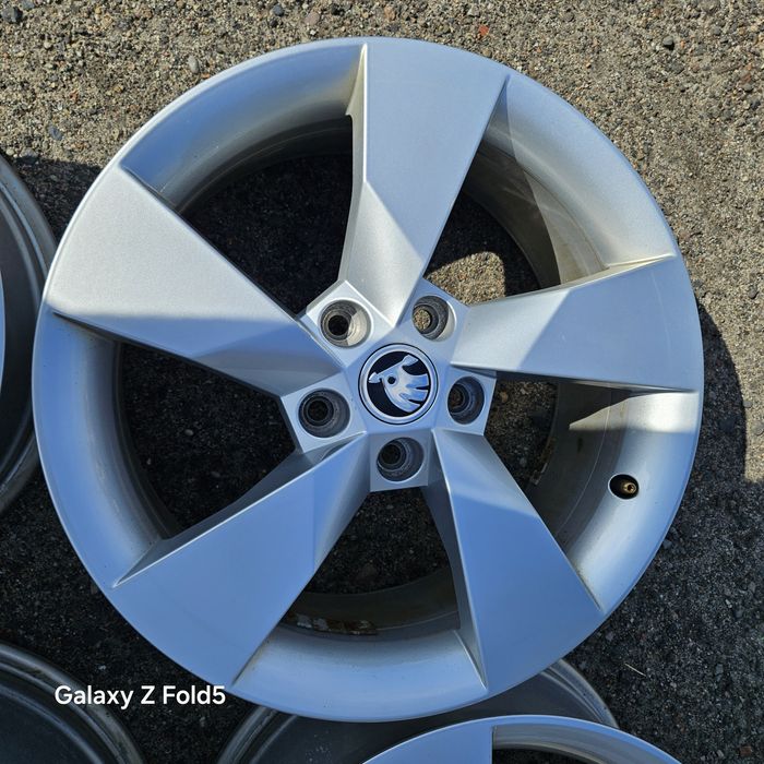 Alufelgi 17 Skoda Octavia Yeti Superb Karoq Kodjaq 5x112 ET45