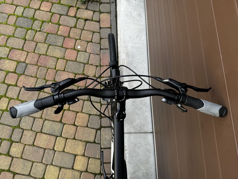 Rower trekkingowy KTM DOUBLE DISK R 56 3x9 Deore XT Hydr Led