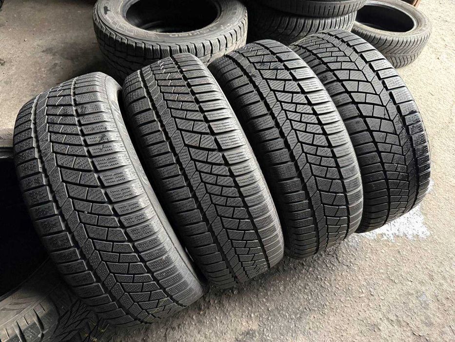 Шини зима 205/55/R17 Continental ContiWinterContact Ts830P