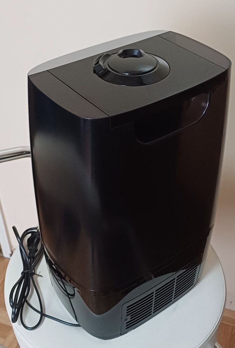 Nawilżacz i oczyszczacz powietrza BLAUPUNKT AHS801 150 W