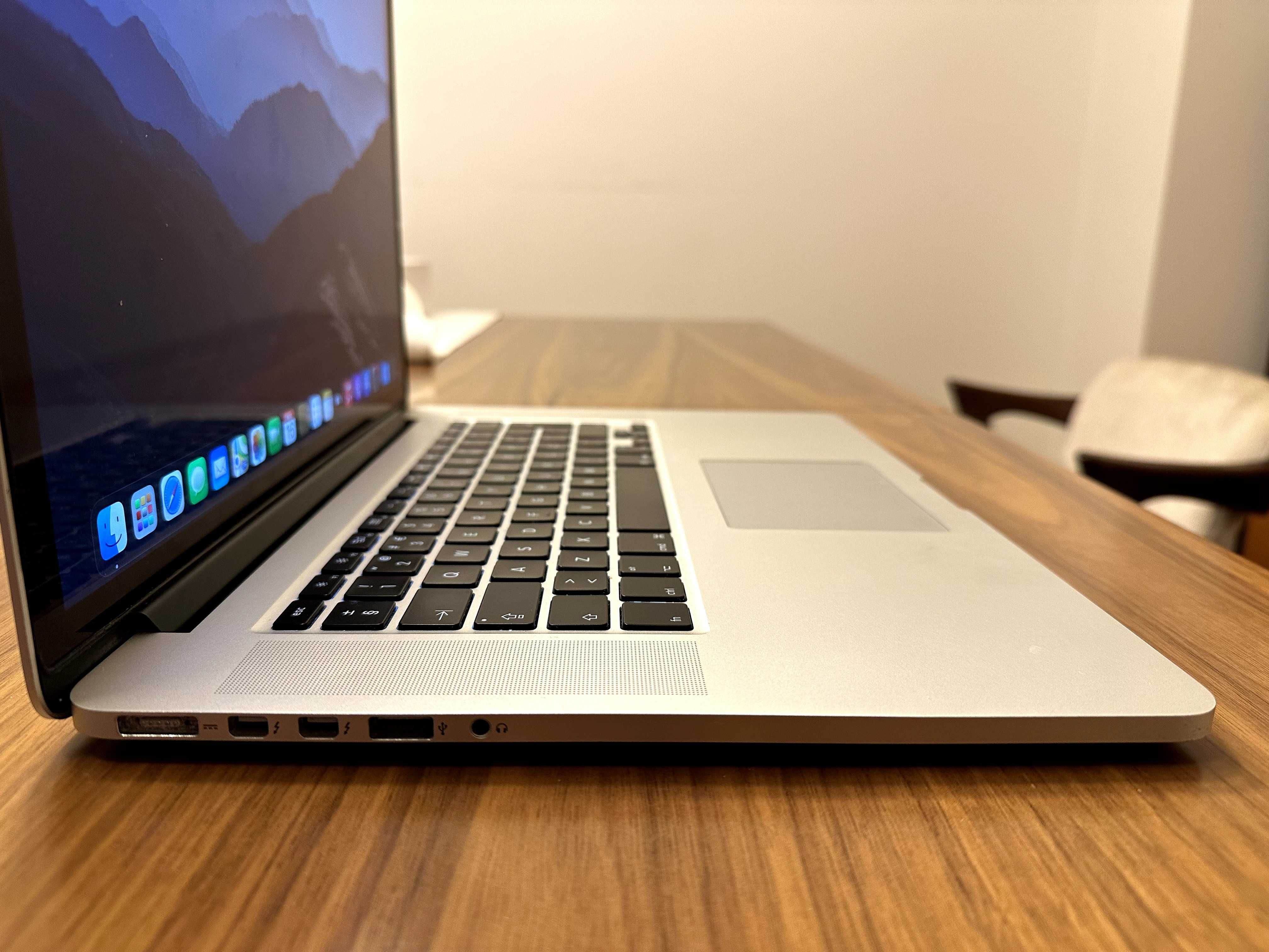 MacBook Pro Retina 15 Polegadas - I7- 16GB RAM SSD 512GB