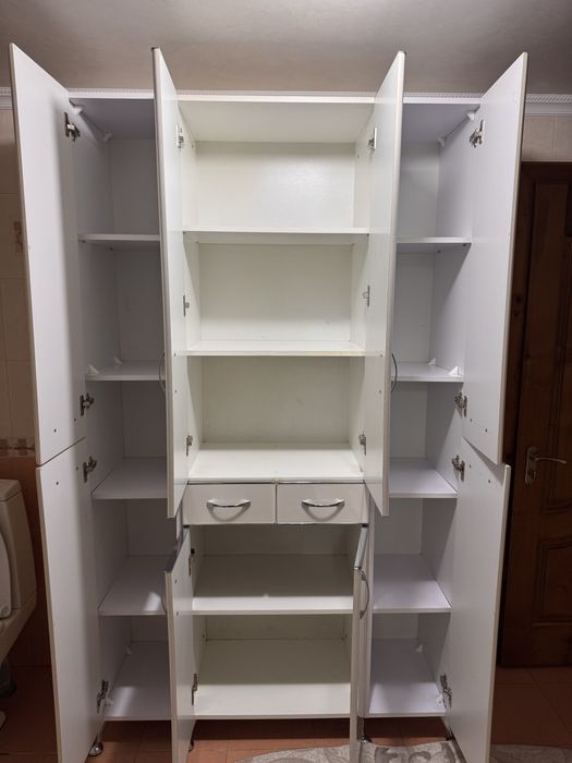 Шафа для ванної кімнати