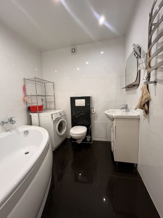 4кімн квартира, вдало перепланована в 3 кімн+ студія