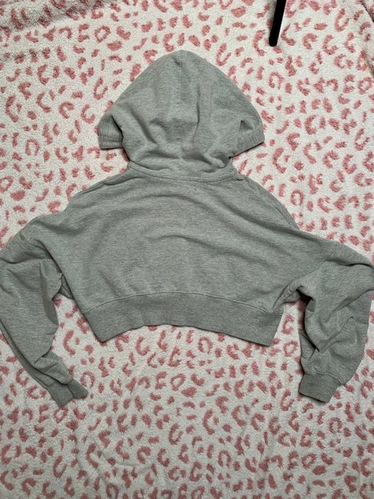 укорочена зіпка Bershka