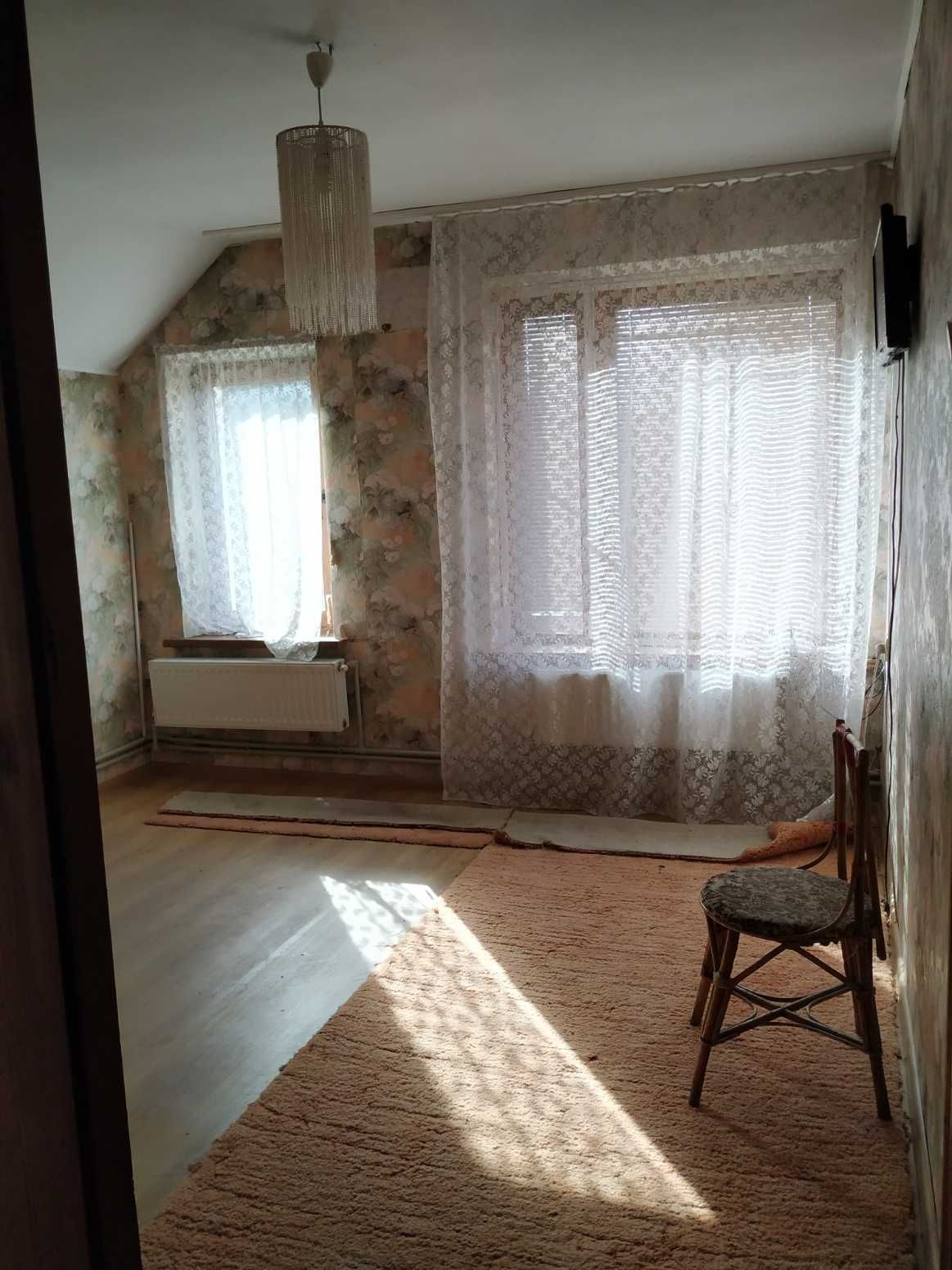 Продам будинок 2 поверхи Коротич