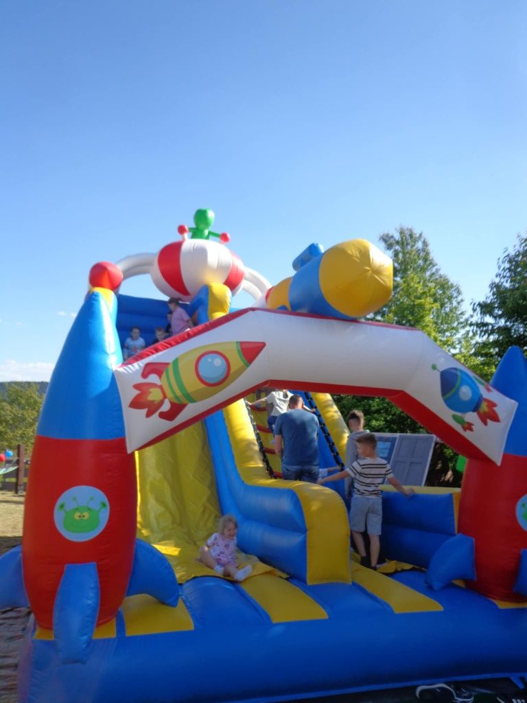 DMUCHAŃCE, dmuchana zjeżdżalnia