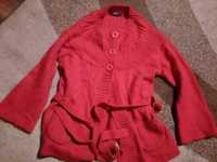 Czerwony sweterek rozmiar M
