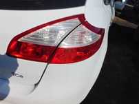 LAMPA PRAWA TYŁ TYLNA W BŁOTNIK RENAULT MEGANE III EUROPA