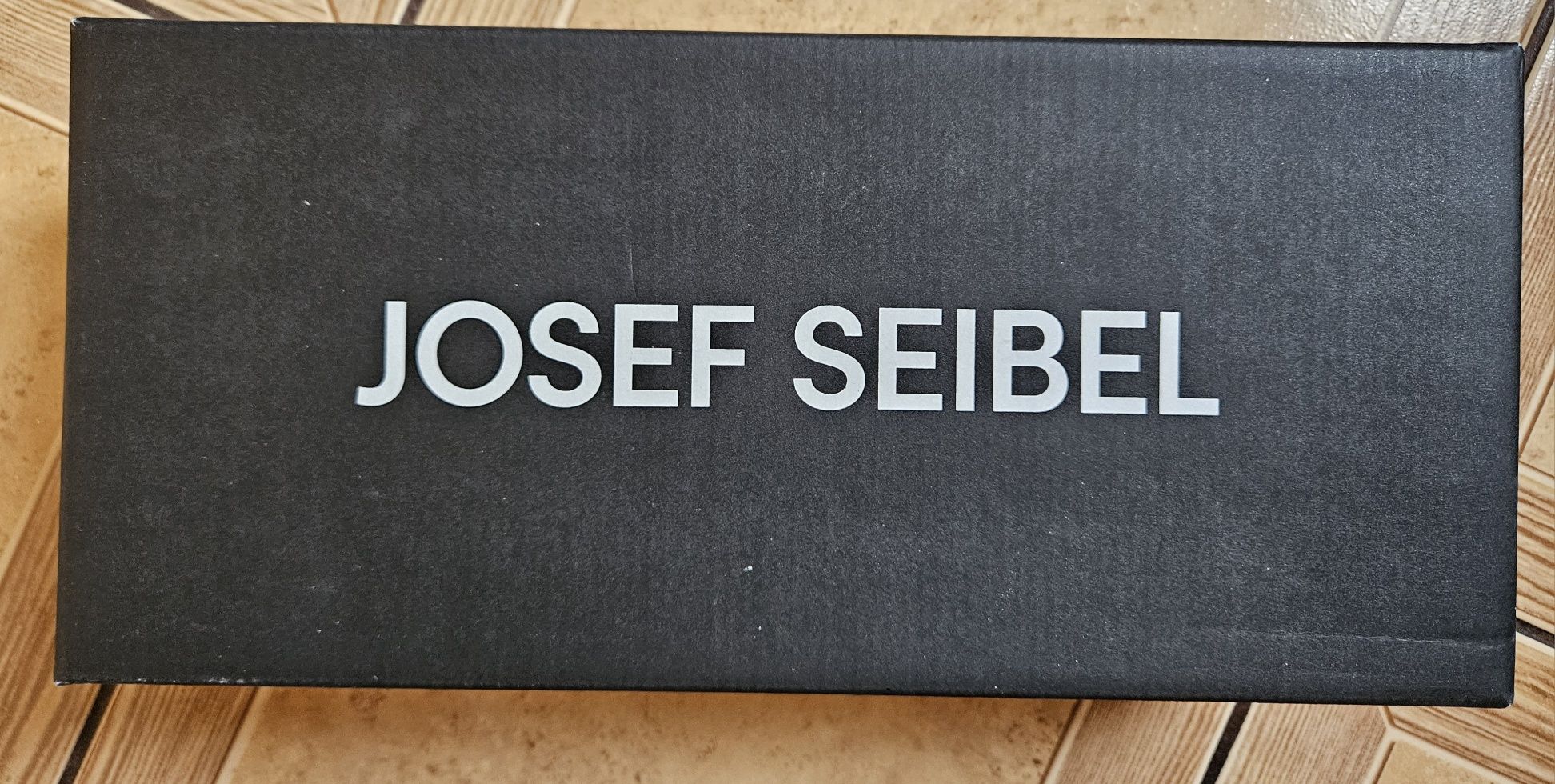 Buty NOWE, skórzane firmy JOSEF SEIBEL mokasyny,  rozmiar 37