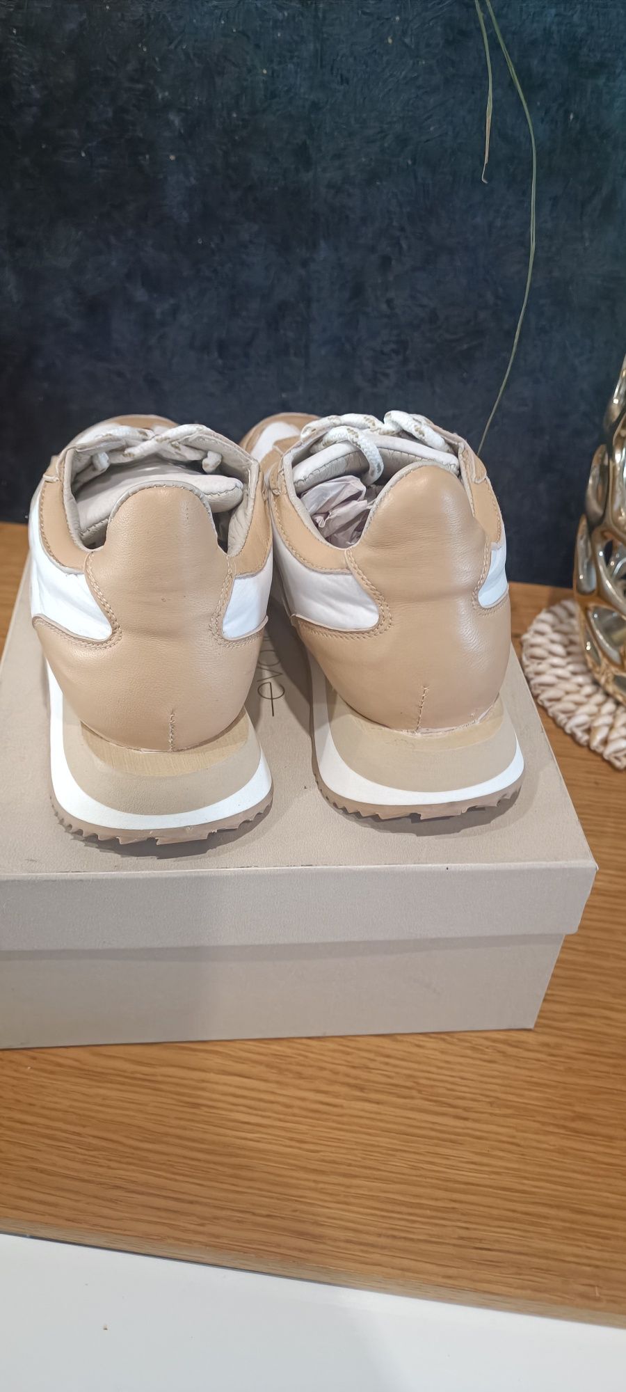 Sneakersy Eva Longoria beżowe