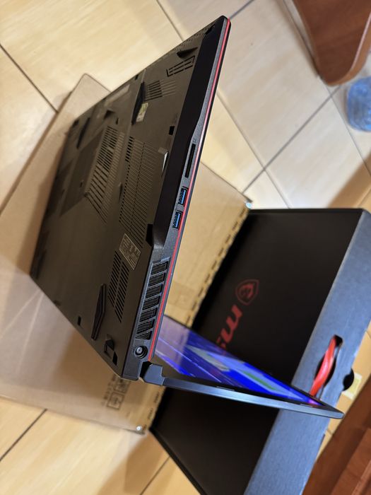 Ноутбук 17’’ MSI GP73 Leopard 8RE (i7 + GTX1060 6Gb)