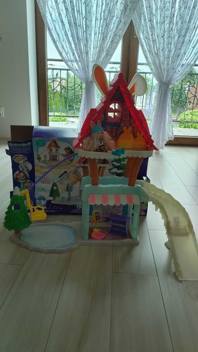 Domek Enchantimals z lalka