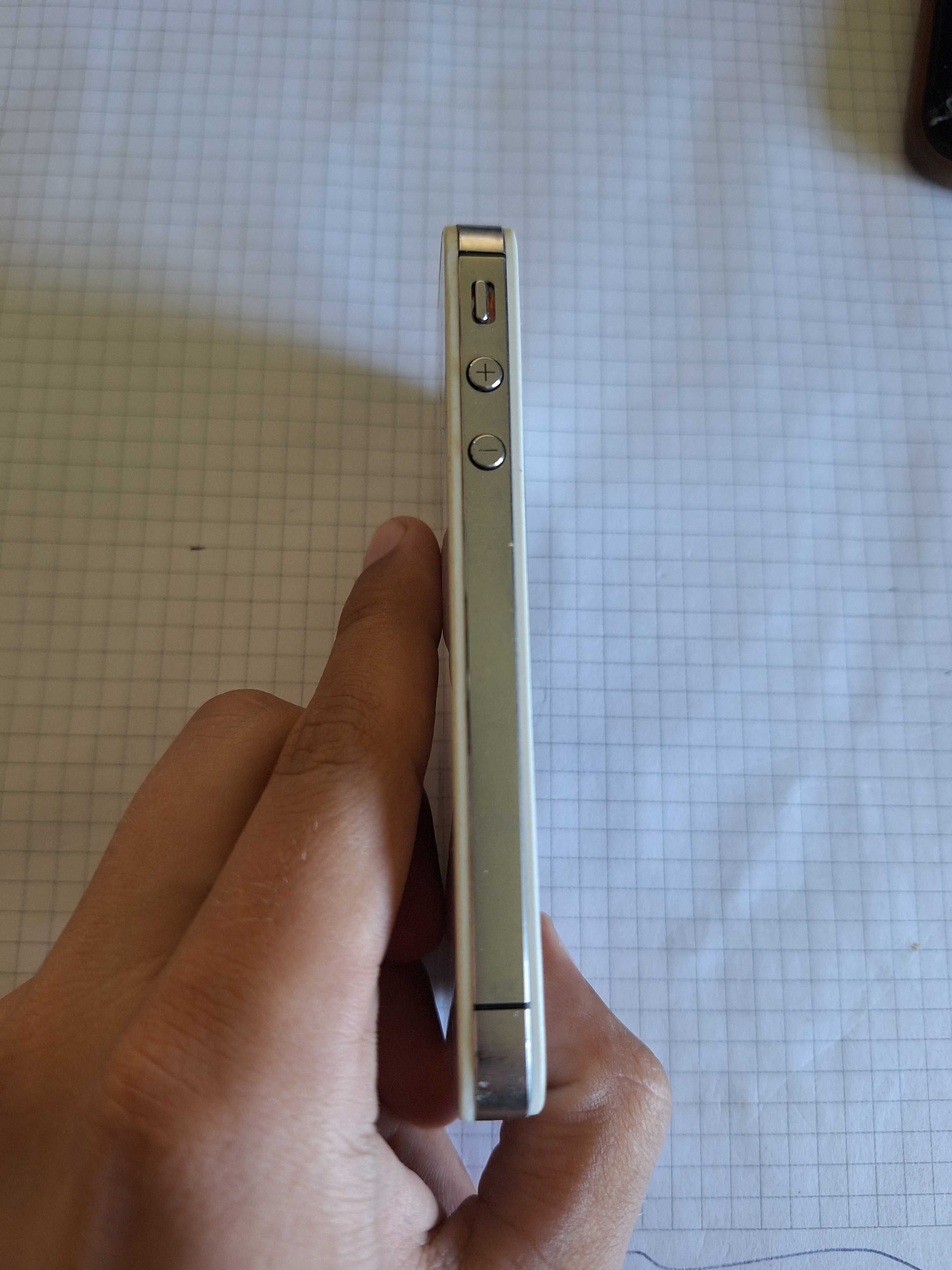 iPhone 4 kolor biały