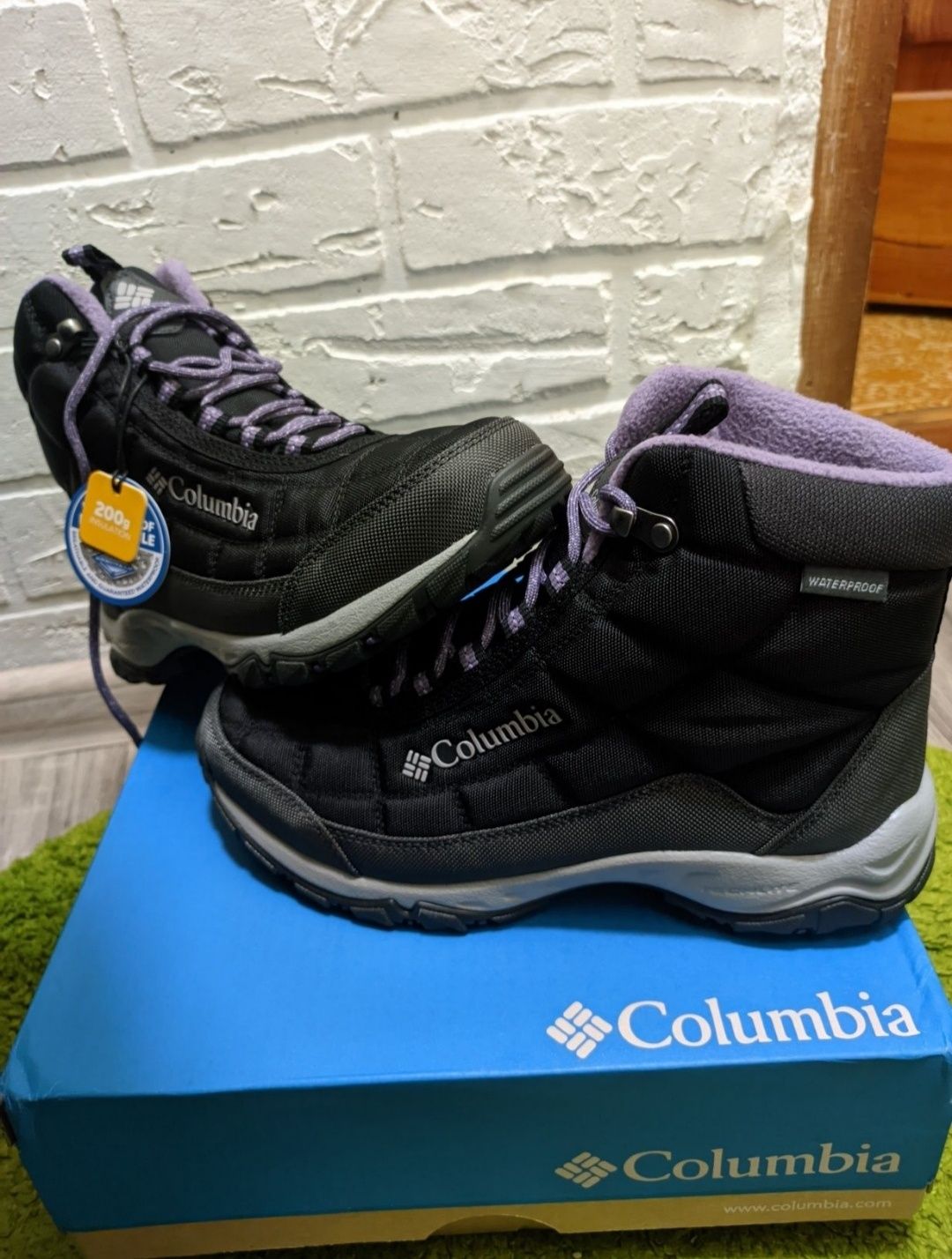 Продам жіночі зимові ботинки Columbia FireCamp Boot