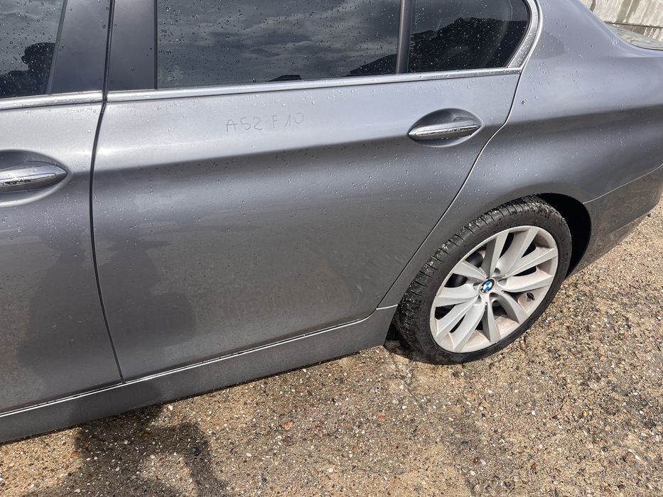 Bmw 5 f10 drzwi prawe lewe tył a52 ładne