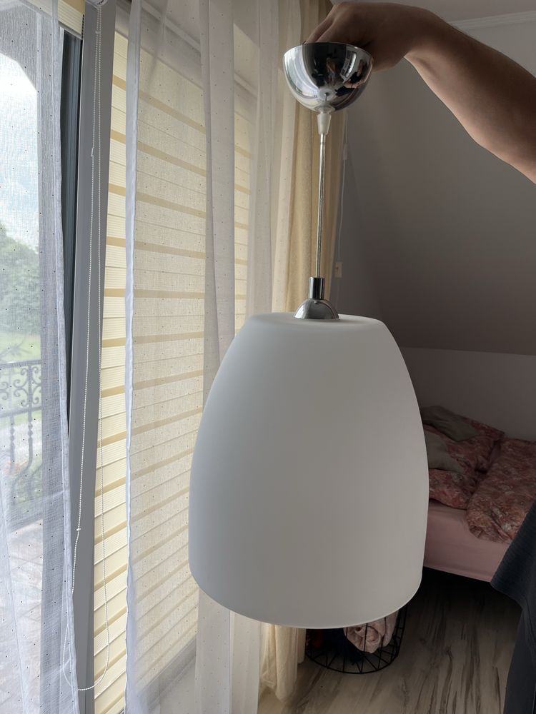 Lampa sufitowa matowa mleczna biała jasna klosz