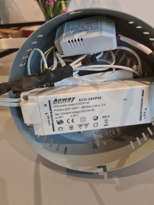 Lampa sufitowa LED z pilotem