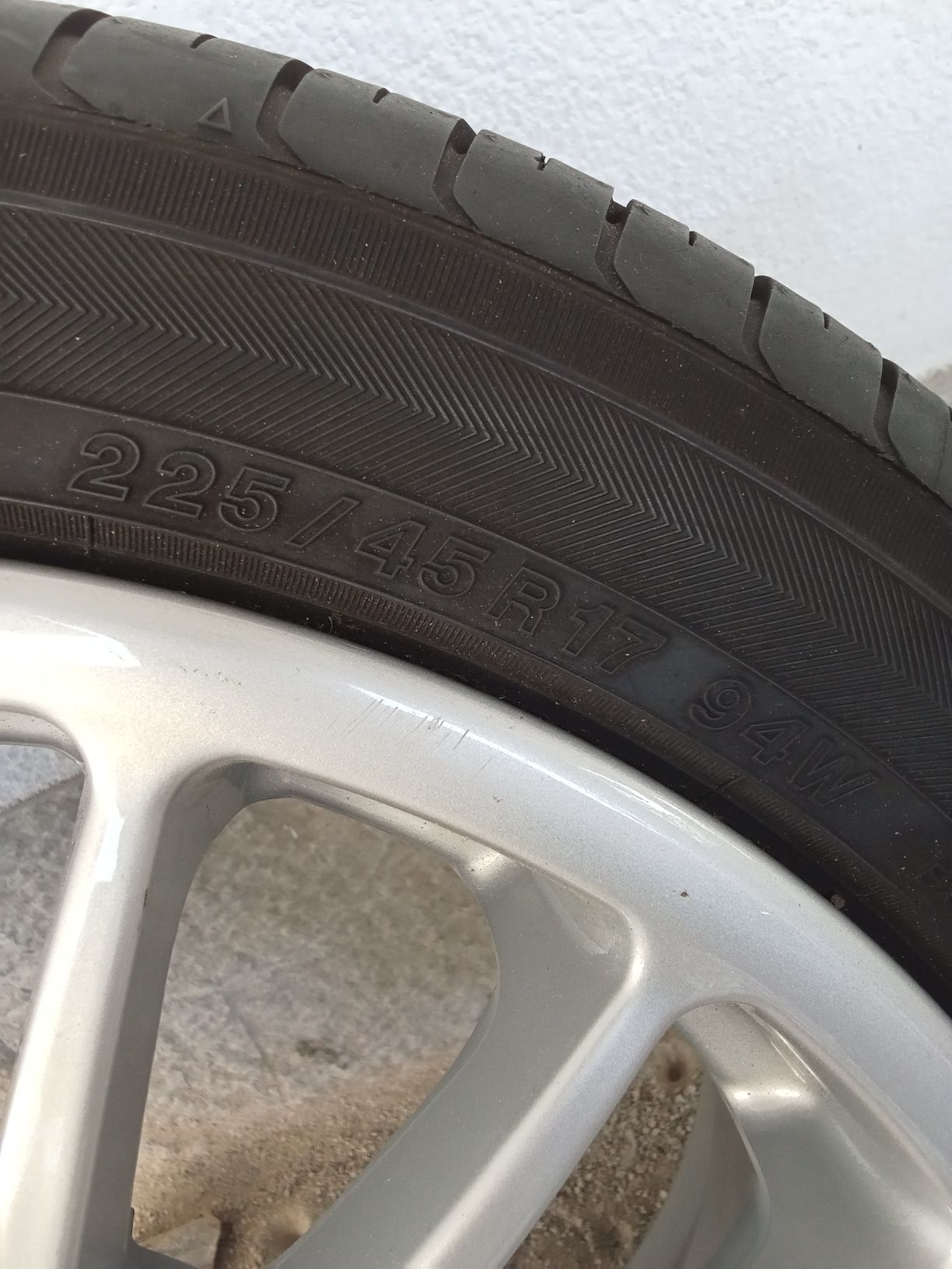Jantes BMW 17 com Pneu 225/45