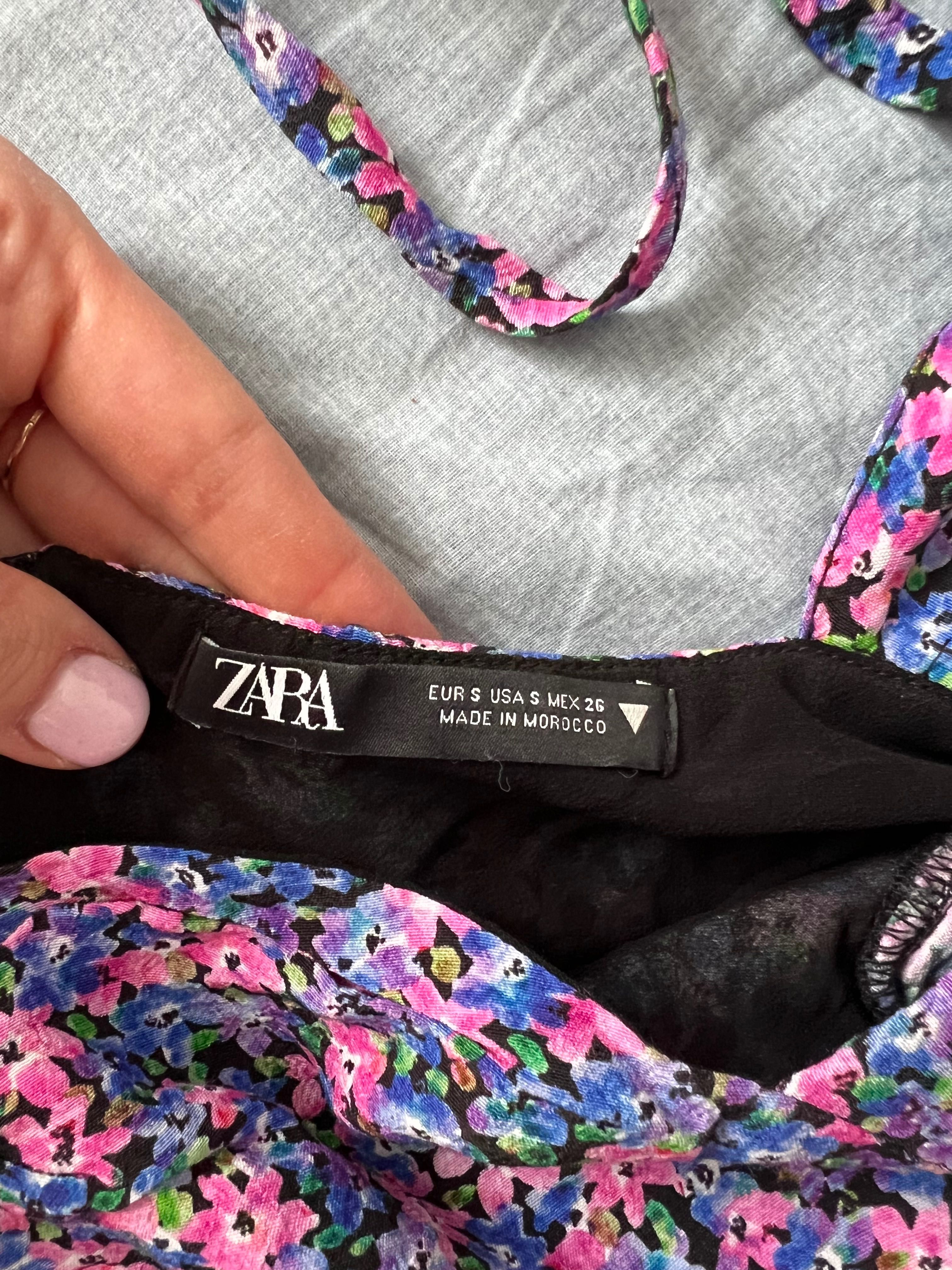 Сукня Zara з вирізом на спинці