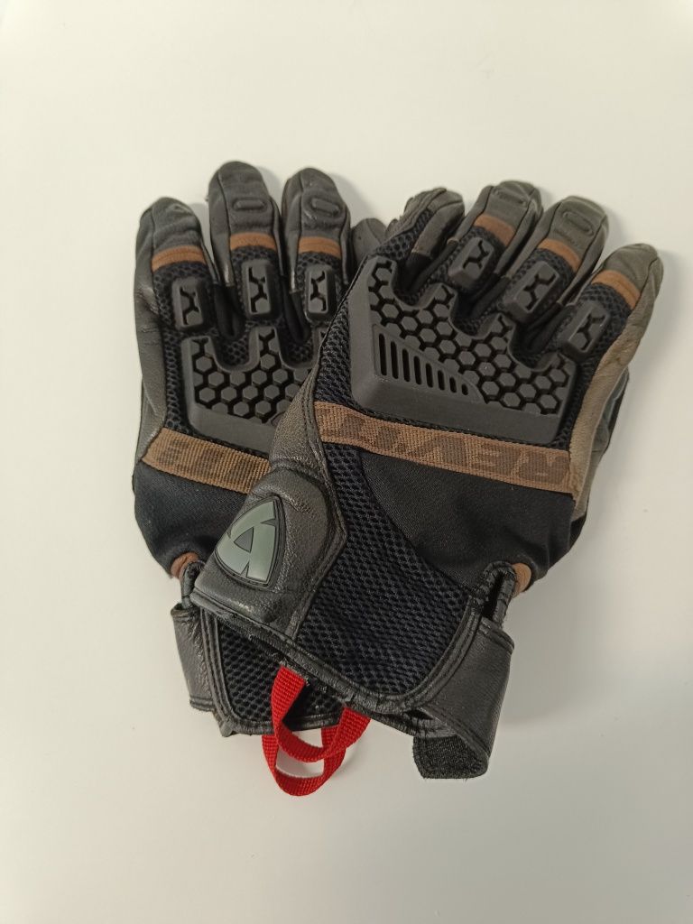 Luvas Revit Sand 5