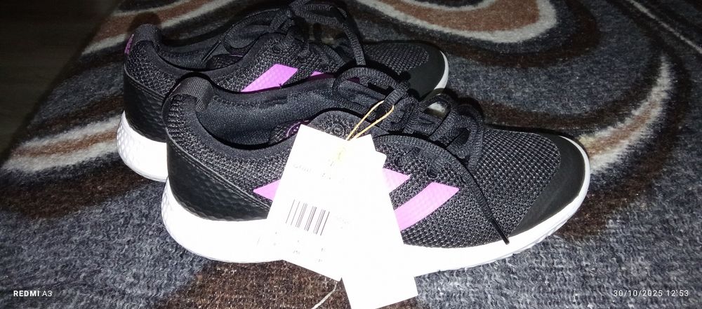 Tênis em bom estado