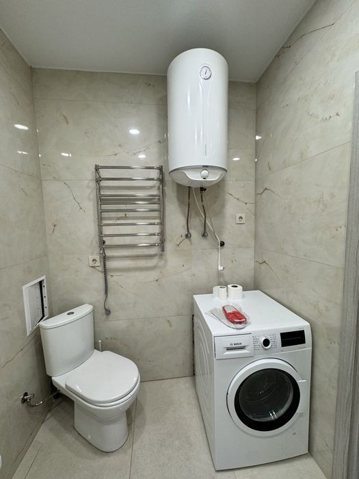 Здам подобово 1 кімнатну квартиру в центр ЖК Резиденція