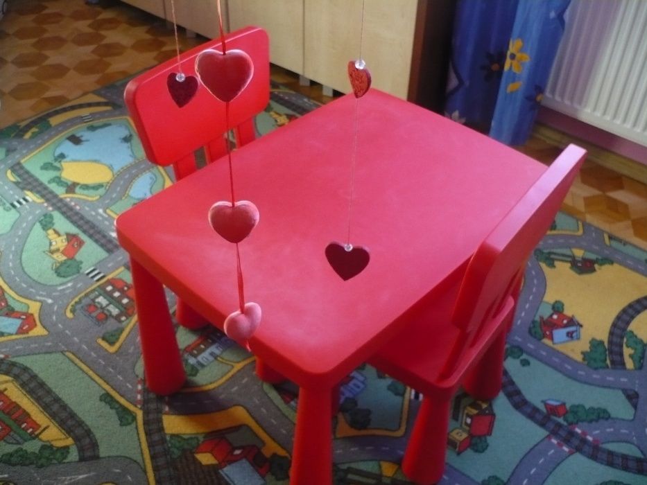 Stolik i krzesełka Ikea Mamut
