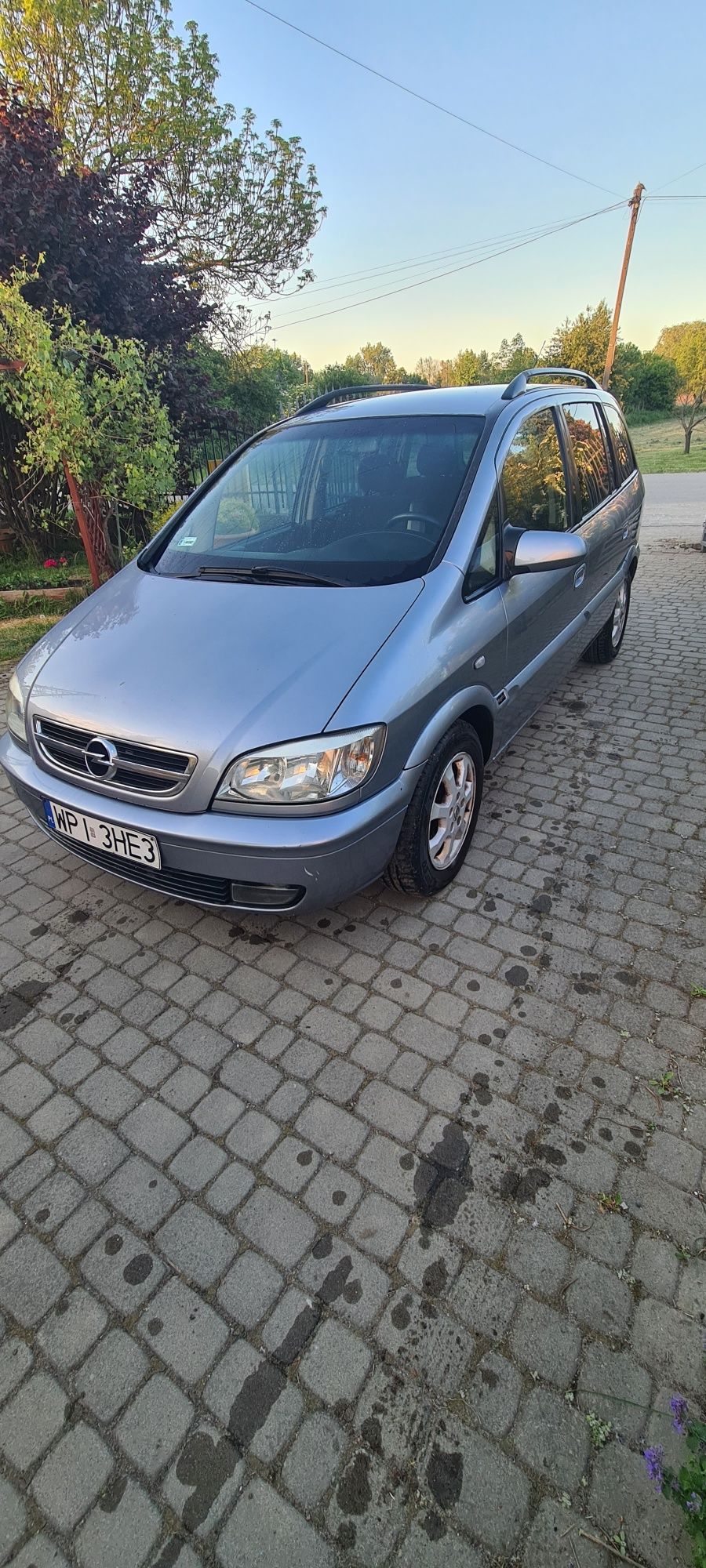 Sprzedam OPEL Zafira 2,0 dti 2004r