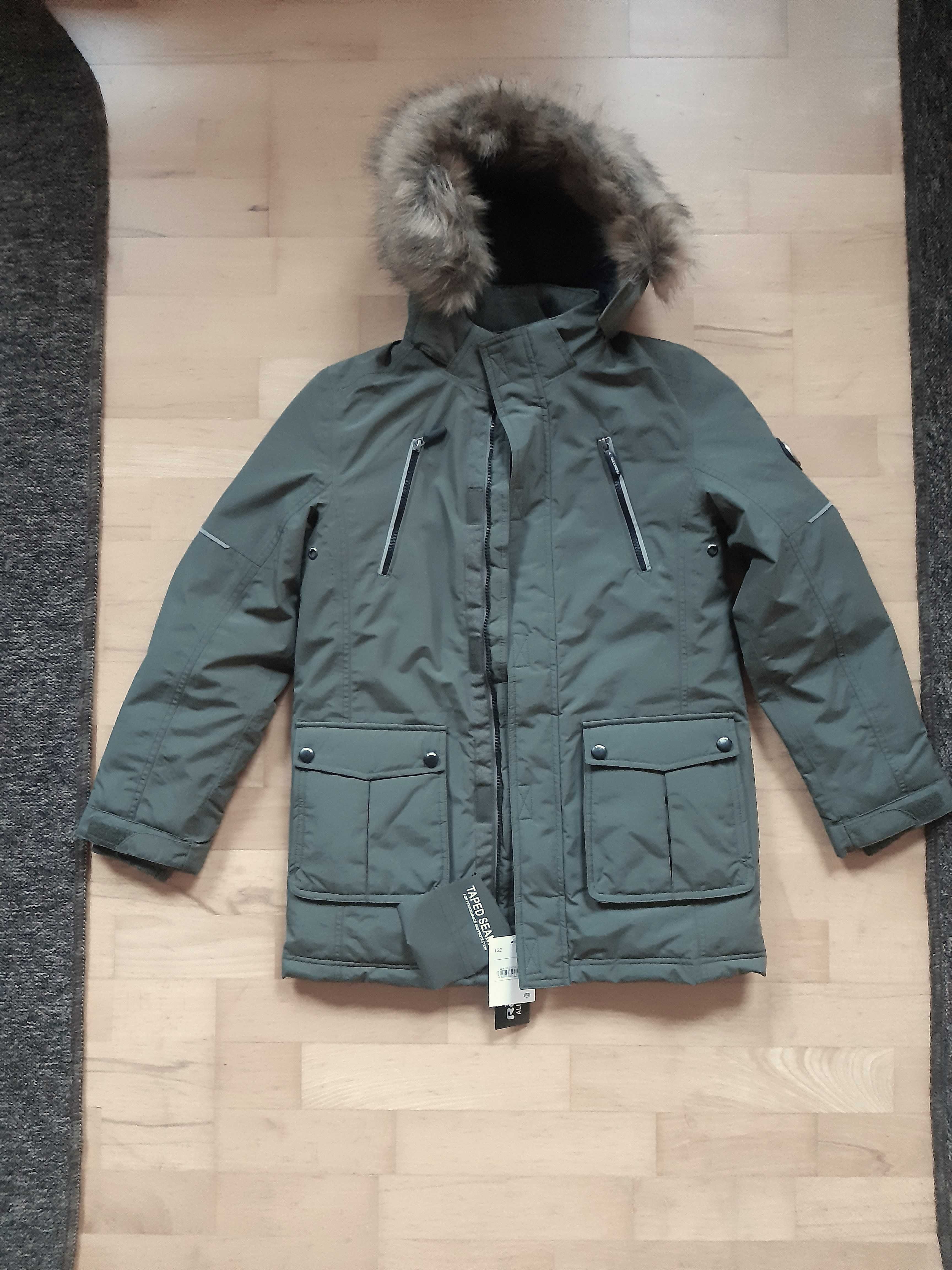 Chłopięca kurtka zimowa, Wodoodporna, C&A, 152, Nowa